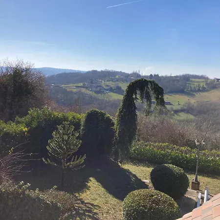 Semesterbostad The Lion House