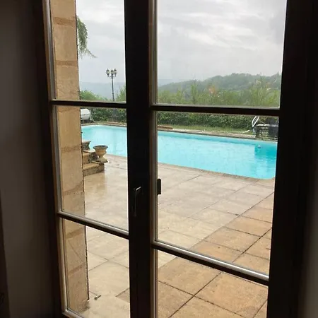 The Lion House * Mouzens (Dordogne)