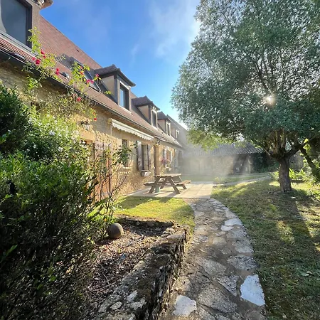 The Lion House Semesterbostad Mouzens (Dordogne)